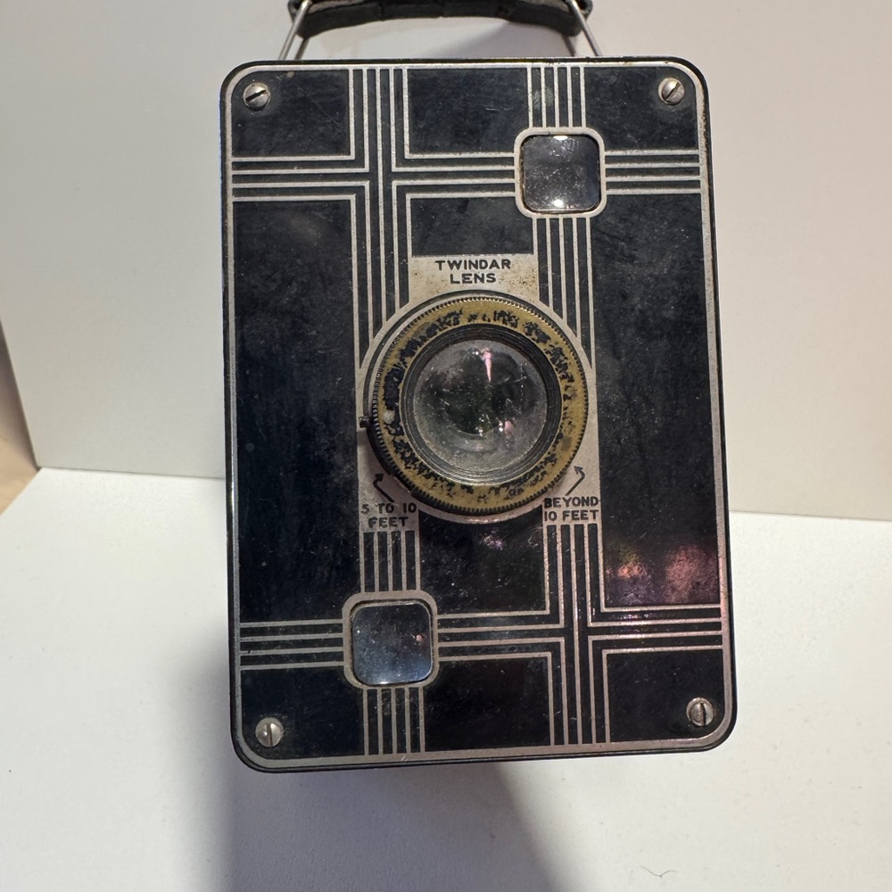 Antique Kodak Black Jiffy Six-20 Camera